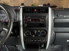 SUZUKI JIMNY 1.3 4SPORT 4X4 16V 2014/2015 GRIFFCAR MULTIMARCAS DOIS IRMÃOS / Carros no Vale