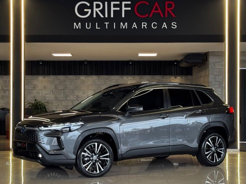 TOYOTA COROLLA 1.8 CROSS XRX 16V HÍBRIDO 2025/2026 GRIFFCAR MULTIMARCAS DOIS IRMÃOS / Carros no Vale TOYOTA COROLLA 1.8 CROSS XRX 16V HÍBRIDO 2025/2026 GRIFFCAR MULTIMARCAS DOIS IRMÃOS / Carros no Vale
