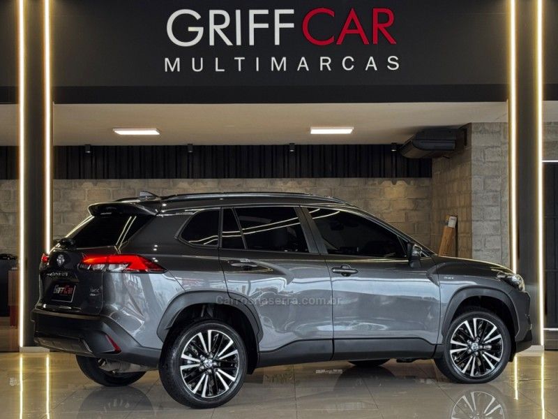 TOYOTA COROLLA 1.8 CROSS XRX 16V HÍBRIDO 2025/2026 GRIFFCAR MULTIMARCAS DOIS IRMÃOS / Carros no Vale TOYOTA COROLLA 1.8 CROSS XRX 16V HÍBRIDO 2025/2026 GRIFFCAR MULTIMARCAS DOIS IRMÃOS / Carros no Vale