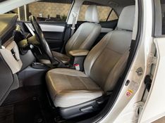TOYOTA COROLLA 2.0 XEI 16V 2015/2016 GRIFFCAR MULTIMARCAS DOIS IRMÃOS / Carros no Vale