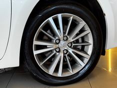 TOYOTA COROLLA 2.0 XEI 16V 2015/2016 GRIFFCAR MULTIMARCAS DOIS IRMÃOS / Carros no Vale