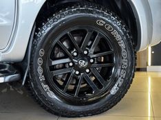 TOYOTA HILUX 3.0 SRV 4X4 CD 16V TURBO INTERCOOLER 2012/2013 GRIFFCAR MULTIMARCAS DOIS IRMÃOS / Carros no Vale