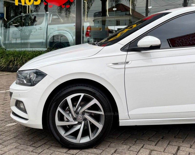 VOLKSWAGEN POLO 1.0200 TSI HIGHLINE 2019/2020 GRIFFCAR MULTIMARCAS DOIS IRMÃOS / Carros no Vale VOLKSWAGEN POLO 1.0200 TSI HIGHLINE 2019/2020 GRIFFCAR MULTIMARCAS DOIS IRMÃOS / Carros no Vale