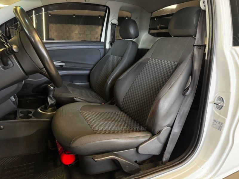 VOLKSWAGEN SAVEIRO 1.6 MI TRENDLINE CE 8V 2015/2016 GRIFFCAR MULTIMARCAS DOIS IRMÃOS / Carros no Vale VOLKSWAGEN SAVEIRO 1.6 MI TRENDLINE CE 8V 2015/2016 GRIFFCAR MULTIMARCAS DOIS IRMÃOS / Carros no Vale