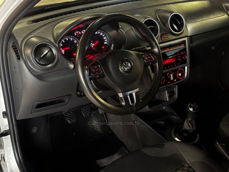 VOLKSWAGEN SAVEIRO 1.6 MI TRENDLINE CE 8V 2015/2016 GRIFFCAR MULTIMARCAS DOIS IRMÃOS / Carros no Vale VOLKSWAGEN SAVEIRO 1.6 MI TRENDLINE CE 8V 2015/2016 GRIFFCAR MULTIMARCAS DOIS IRMÃOS / Carros no Vale