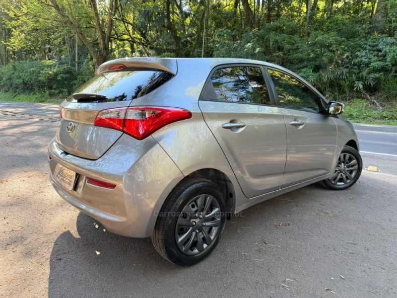 HYUNDAI HB20 1.0 COMFORT 12V 2017/2017 KASPER VEÍCULOS DOIS IRMÃOS / Carros no Vale HYUNDAI HB20 1.0 COMFORT 12V 2017/2017 KASPER VEÍCULOS DOIS IRMÃOS / Carros no Vale