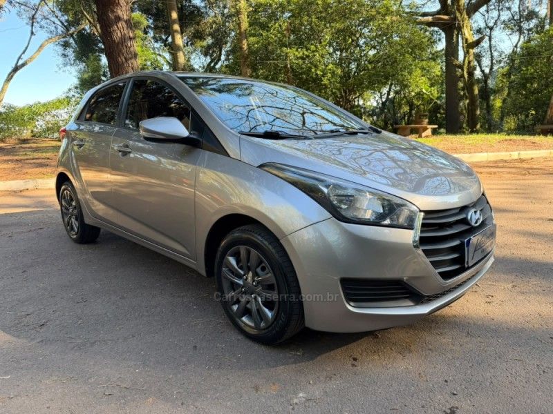 HYUNDAI HB20 1.0 COMFORT 12V 2017/2017 KASPER VEÍCULOS DOIS IRMÃOS / Carros no Vale HYUNDAI HB20 1.0 COMFORT 12V 2017/2017 KASPER VEÍCULOS DOIS IRMÃOS / Carros no Vale