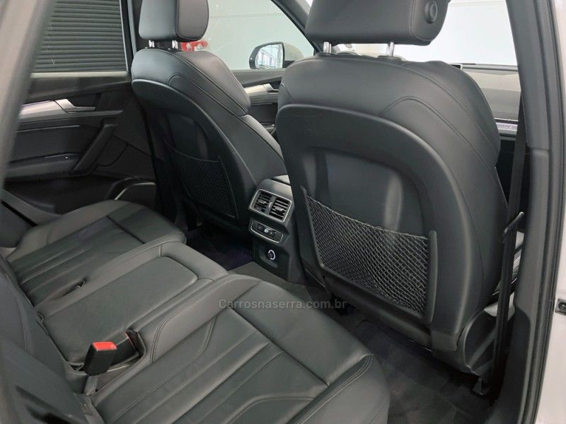 AUDI Q5 2.0 TSFI QUATTRO S TRONIC 16V 2018/2018 ÓTIMA CAR FLORES DA CUNHA / Carros no Vale AUDI Q5 2.0 TSFI QUATTRO S TRONIC 16V 2018/2018 ÓTIMA CAR FLORES DA CUNHA / Carros no Vale
