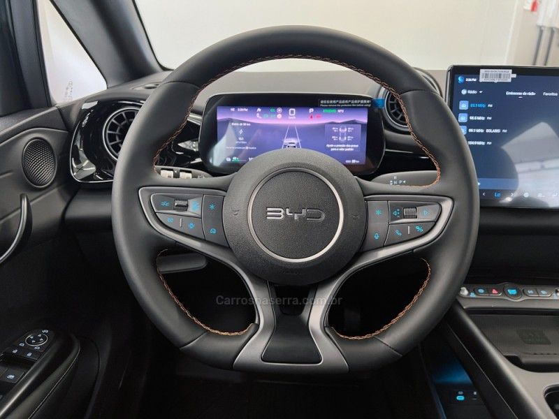 BYD DOLPHIN SE 45.5 KW ELÉTRICO 2026/2027 ÓTIMA CAR FLORES DA CUNHA / Carros no Vale