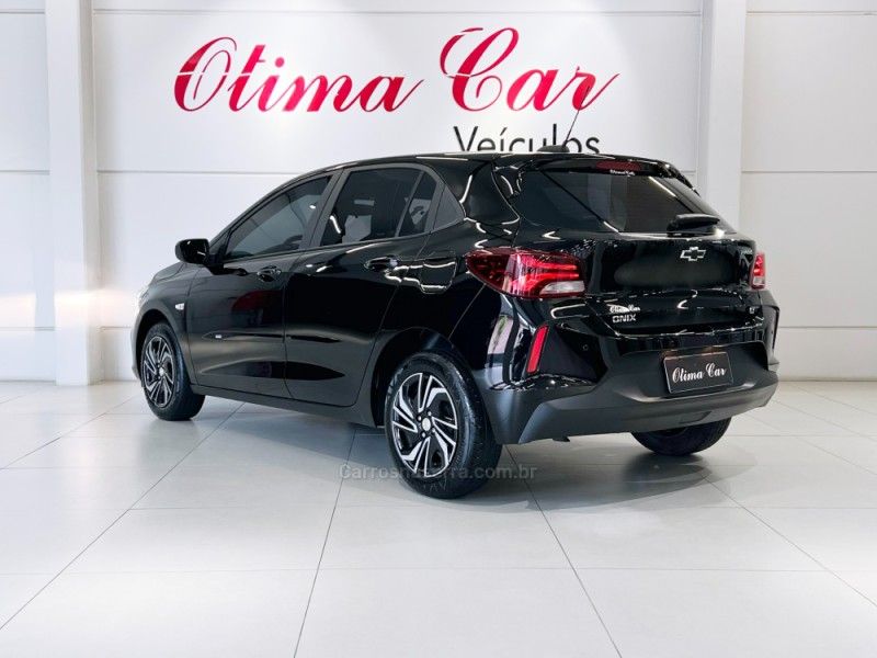 CHEVROLET ONIX 1.0 LT 12V TURBO 2023/2024 ÓTIMA CAR FLORES DA CUNHA / Carros no Vale