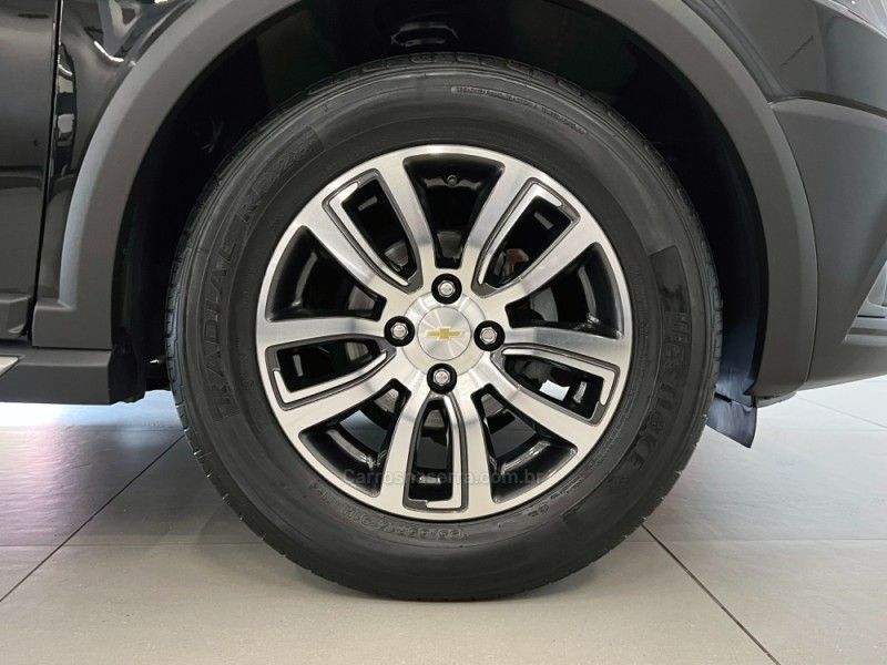 CHEVROLET ONIX 1.4 MPFI ACTIV 8V 2017/2018 ÓTIMA CAR FLORES DA CUNHA / Carros no Vale