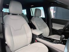 JEEP COMMANDER 1.3 LIMITED T270 16V 4X2 TURBO 2021/2022 ÓTIMA CAR FLORES DA CUNHA / Carros no Vale
