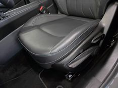 JEEP RENEGADE 1.3 16V LONGITUDE T270 TURBO 4X2 2026/2027 ÓTIMA CAR FLORES DA CUNHA / Carros no Vale