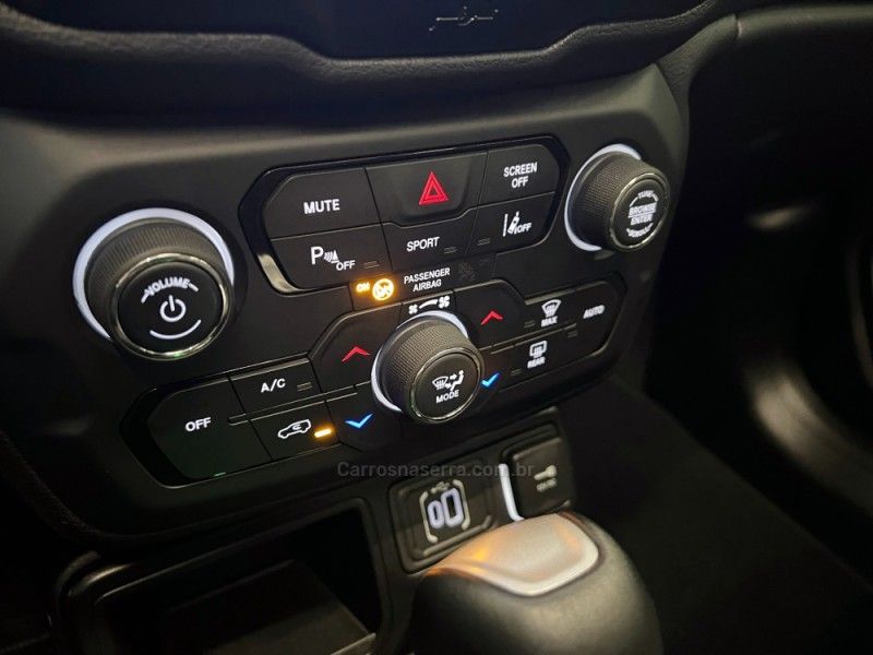 JEEP RENEGADE 1.3 16V SAHARA T270 TURBO 4X2 2024/2025 ÓTIMA CAR FLORES DA CUNHA / Carros no Vale