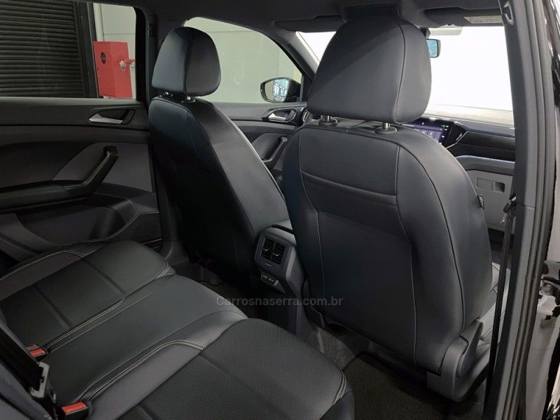 VOLKSWAGEN T-CROSS 1.0 COMFORTLINE TSI 2023/2023 ÓTIMA CAR FLORES DA CUNHA / Carros no Vale