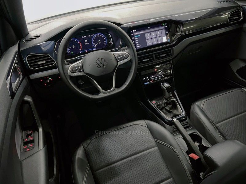 VOLKSWAGEN T-CROSS 1.0 COMFORTLINE TSI 2023/2023 ÓTIMA CAR FLORES DA CUNHA / Carros no Vale