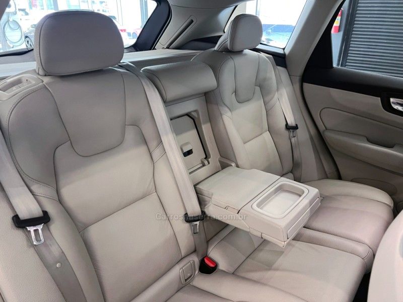 VOLVO XC60 2.0 T5 MOMENTUM 2019/2020 ÓTIMA CAR FLORES DA CUNHA / Carros no Vale VOLVO XC60 2.0 T5 MOMENTUM 2019/2020 ÓTIMA CAR FLORES DA CUNHA / Carros no Vale