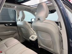 VOLVO XC60 2.0 T5 MOMENTUM 2019/2020 ÓTIMA CAR FLORES DA CUNHA / Carros no Vale