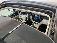 VOLVO XC60 2.0 T5 MOMENTUM 2019/2020 ÓTIMA CAR FLORES DA CUNHA / Carros no Vale