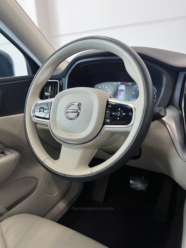 VOLVO XC60 2.0 T5 MOMENTUM 2019/2020 ÓTIMA CAR FLORES DA CUNHA / Carros no Vale VOLVO XC60 2.0 T5 MOMENTUM 2019/2020 ÓTIMA CAR FLORES DA CUNHA / Carros no Vale