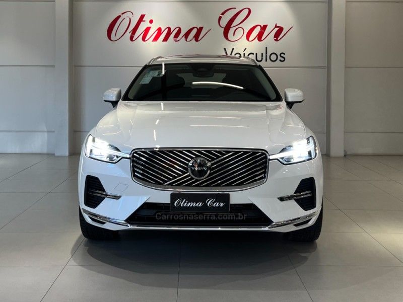 VOLVO XC60 2.0 T8 RECHARGE PLUS AWD HIBRIDO 2026/2026 ÓTIMA CAR FLORES DA CUNHA / Carros no Vale