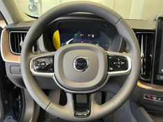 VOLVO XC60 2.0 T8 ULTRA DARK AWD HÍBRIDO 2026/2026 ÓTIMA CAR FLORES DA CUNHA / Carros no Vale