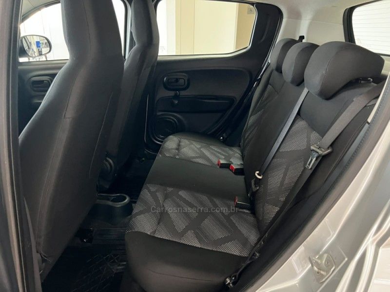 FIAT MOBI 1.0 8V EVO LIKE 2024/2025 CIMIRRO AUTOMÓVEIS TAQUARA / Carros no Vale