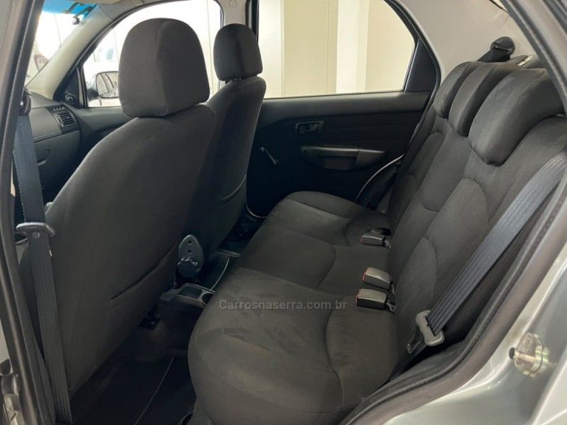FIAT SIENA 1.0 MPI EL 8V 2012/2012 CIMIRRO AUTOMÓVEIS TAQUARA / Carros no Vale FIAT SIENA 1.0 MPI EL 8V 2012/2012 CIMIRRO AUTOMÓVEIS TAQUARA / Carros no Vale