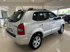 HYUNDAI TUCSON 2.0 MPFI GLS 16V 143CV 2WD 2016/2017 CIMIRRO AUTOMÓVEIS TAQUARA / Carros no Vale