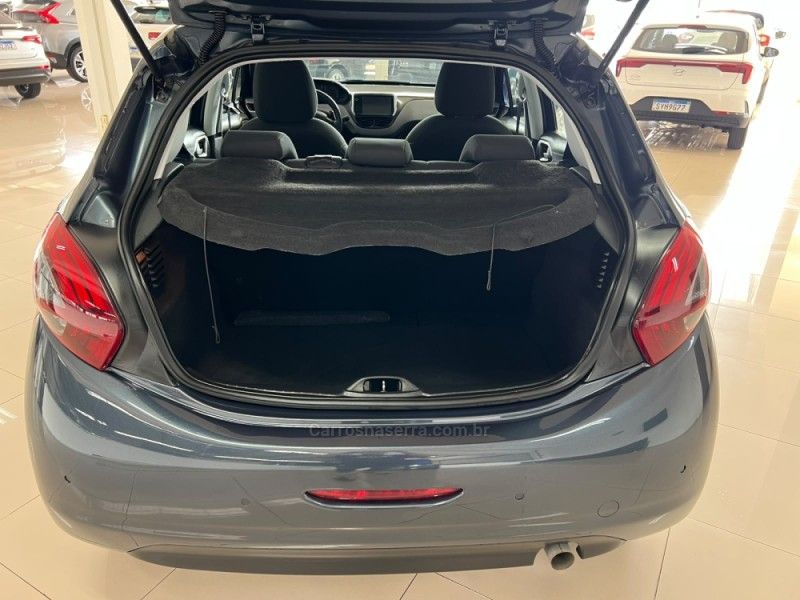 PEUGEOT 208 1.6 ALLURE 16V 2016/2017 CIMIRRO AUTOMÓVEIS TAQUARA / Carros no Vale