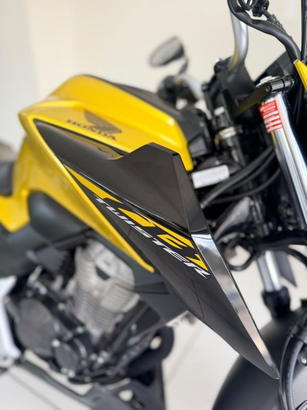 Honda Motos CB 300F TWISTER ABS 2024/2024 ANDRIGO VEÍCULOS CAXIAS DO SUL / Carros no Vale