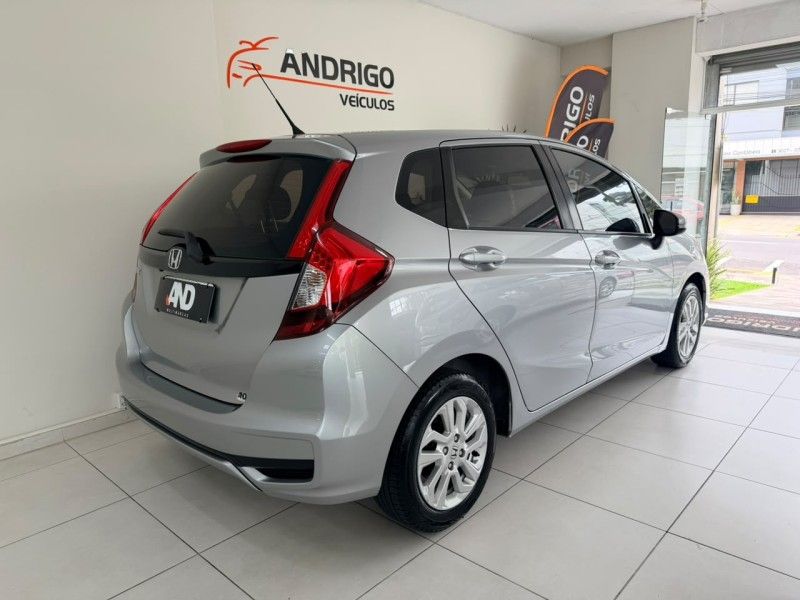 HONDA FIT 1.5 LX 16V 2018/2019 ANDRIGO VEÍCULOS CAXIAS DO SUL / Carros no Vale