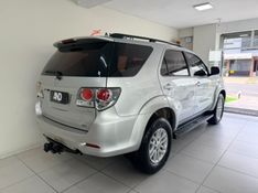 TOYOTA HILUX SW4 2.7 SR 4X2 16V 2012/2012 ANDRIGO VEÍCULOS CAXIAS DO SUL / Carros no Vale