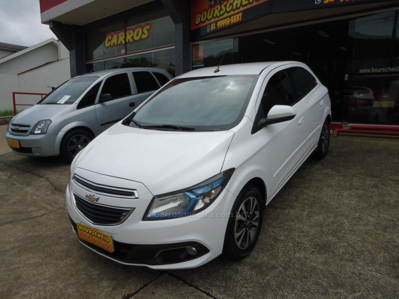 CHEVROLET ONIX 1.4 MPFI LTZ 8V 2013/2014 BOURSCHEID CARROS E MOTOS SANTA CLARA DO SUL / Carros no Vale