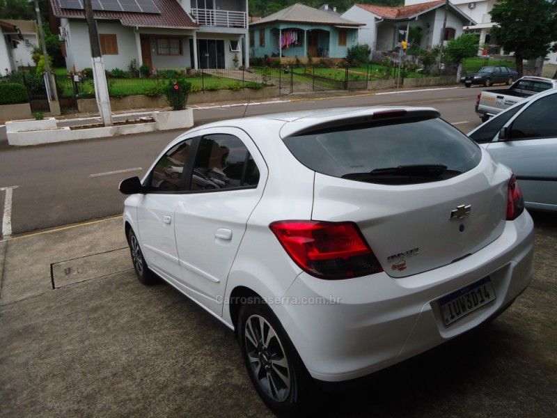 CHEVROLET ONIX 1.4 MPFI LTZ 8V 2013/2014 BOURSCHEID CARROS E MOTOS SANTA CLARA DO SUL / Carros no Vale