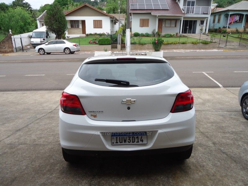 CHEVROLET ONIX 1.4 MPFI LTZ 8V 2013/2014 BOURSCHEID CARROS E MOTOS SANTA CLARA DO SUL / Carros no Vale