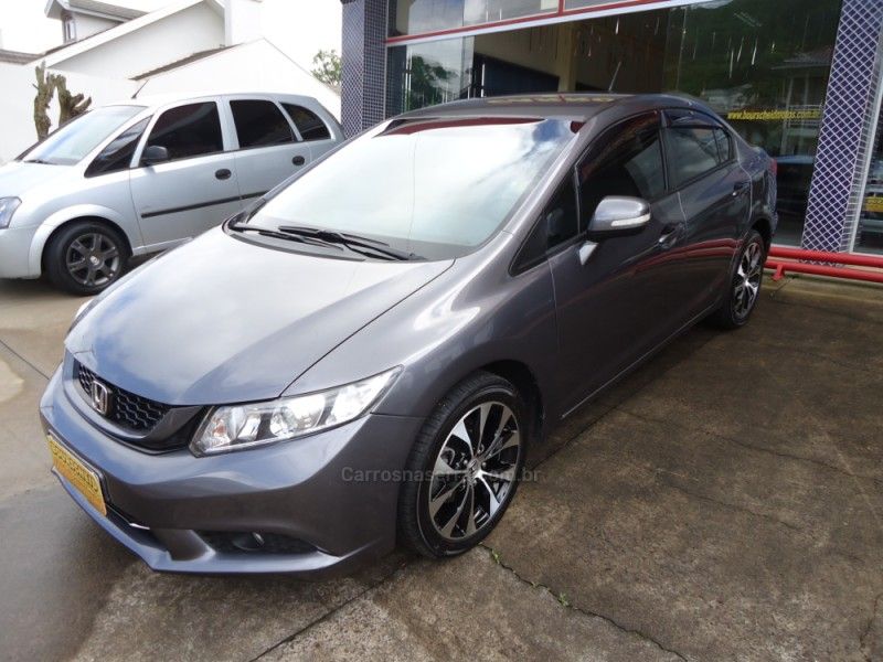 HONDA CIVIC 2.0 LXR 16V 2016/2016 BOURSCHEID CARROS E MOTOS SANTA CLARA DO SUL / Carros no Vale