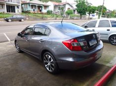 HONDA CIVIC 2.0 LXR 16V 2016/2016 BOURSCHEID CARROS E MOTOS SANTA CLARA DO SUL / Carros no Vale