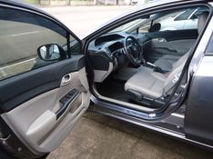 HONDA CIVIC 2.0 LXR 16V 2016/2016 BOURSCHEID CARROS E MOTOS SANTA CLARA DO SUL / Carros no Vale