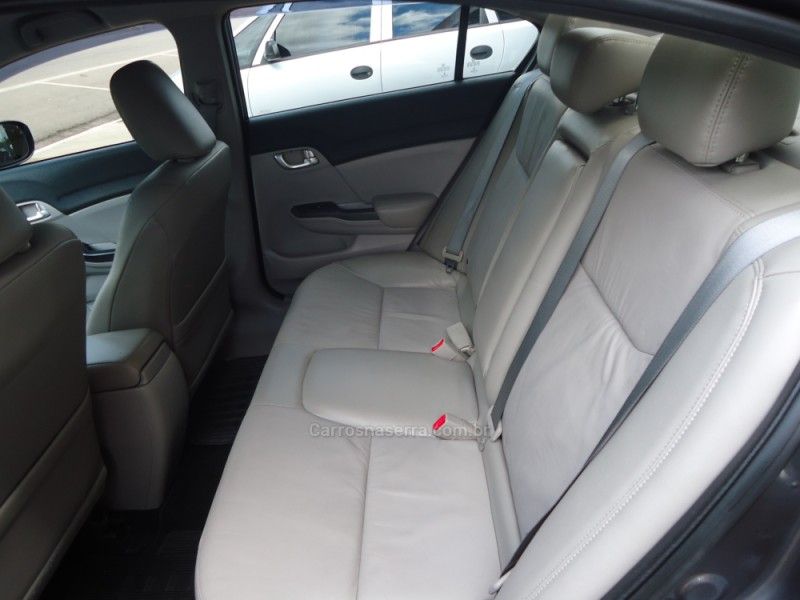 HONDA CIVIC 2.0 LXR 16V 2016/2016 BOURSCHEID CARROS E MOTOS SANTA CLARA DO SUL / Carros no Vale