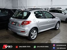 PEUGEOT 207 1.4 QUIKSILVER 8V 2010/2011 V10 VEÍCULOS CAXIAS DO SUL / Carros no Vale