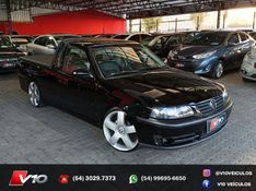 VOLKSWAGEN SAVEIRO 1.8 MI SUPER SURF CS 8V G.III 2004/2005 V10 VEÍCULOS CAXIAS DO SUL / Carros no Vale