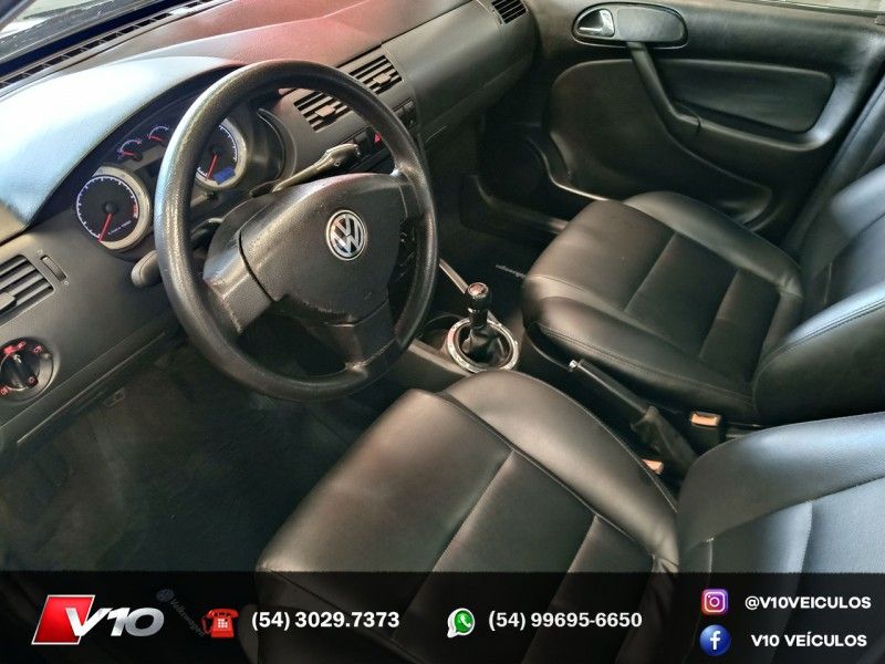 VOLKSWAGEN SAVEIRO 1.8 MI SUPER SURF CS 8V G.III 2004/2005 V10 VEÍCULOS CAXIAS DO SUL / Carros no Vale VOLKSWAGEN SAVEIRO 1.8 MI SUPER SURF CS 8V G.III 2004/2005 V10 VEÍCULOS CAXIAS DO SUL / Carros no Vale