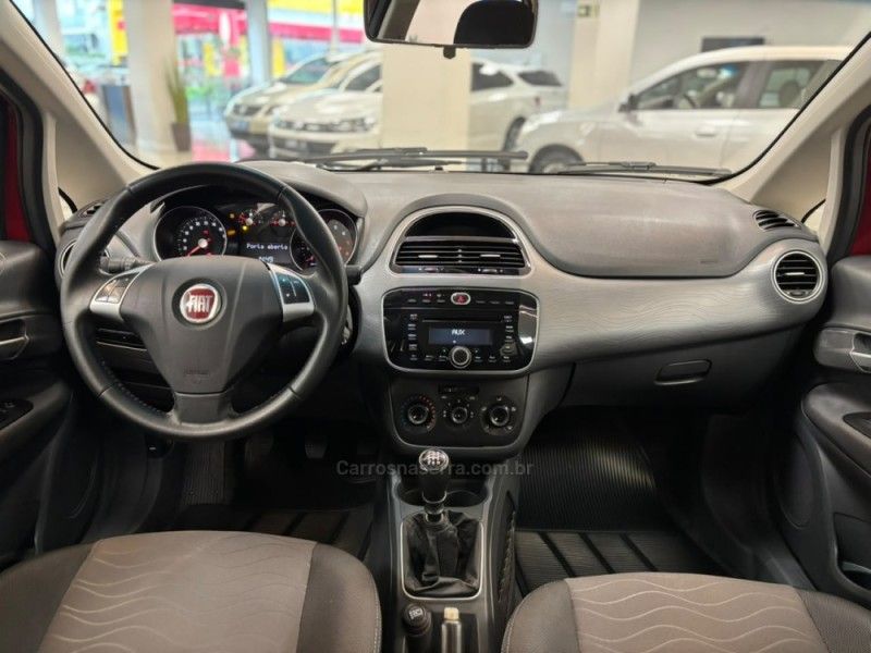 FIAT PUNTO 1.4 ATTRACTIVE ITALIA 8V 2015/2016 LUIGGI AUTOMÓVEIS CARLOS BARBOSA / Carros no Vale FIAT PUNTO 1.4 ATTRACTIVE ITALIA 8V 2015/2016 LUIGGI AUTOMÓVEIS CARLOS BARBOSA / Carros no Vale