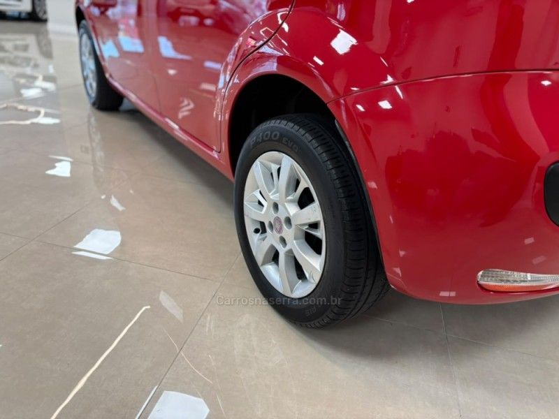 FIAT PUNTO 1.4 ATTRACTIVE ITALIA 8V 2015/2016 LUIGGI AUTOMÓVEIS CARLOS BARBOSA / Carros no Vale FIAT PUNTO 1.4 ATTRACTIVE ITALIA 8V 2015/2016 LUIGGI AUTOMÓVEIS CARLOS BARBOSA / Carros no Vale