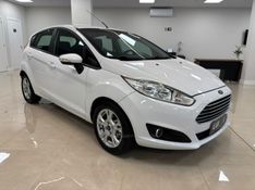 FORD FIESTA 1.5 SE HATCH 16V 2014/2015 LUIGGI AUTOMÓVEIS CARLOS BARBOSA / Carros no Vale