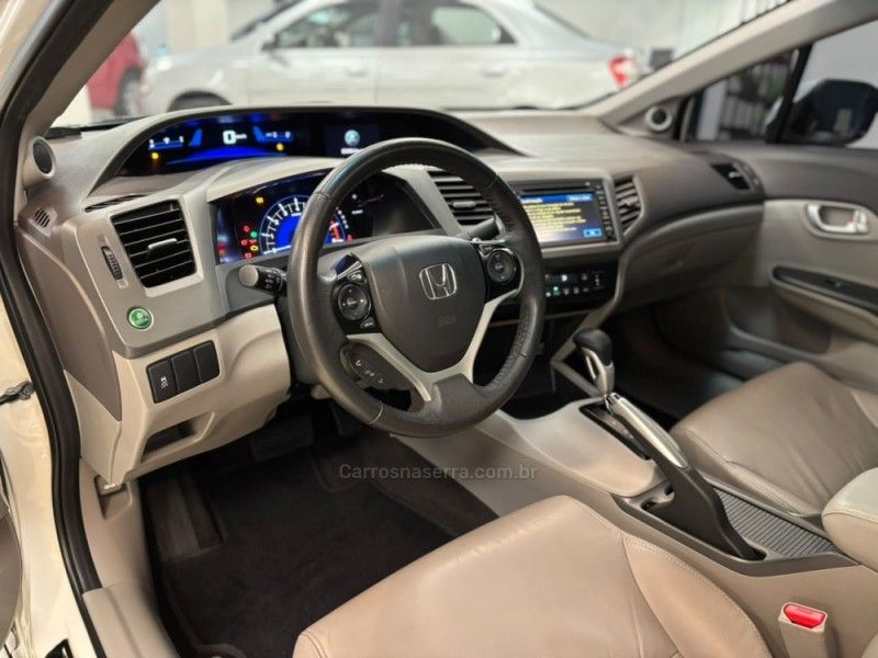 HONDA CIVIC 2.0 EXR 16V 2013/2014 LUIGGI AUTOMÓVEIS CARLOS BARBOSA / Carros no Vale HONDA CIVIC 2.0 EXR 16V 2013/2014 LUIGGI AUTOMÓVEIS CARLOS BARBOSA / Carros no Vale