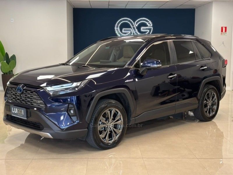 TOYOTA RAV4 2.5 XSE AWD PHEV VVT-IE HYBRID 2024/2024 LUIGGI AUTOMÓVEIS CARLOS BARBOSA / Carros no Vale TOYOTA RAV4 2.5 XSE AWD PHEV VVT-IE HYBRID 2024/2024 LUIGGI AUTOMÓVEIS CARLOS BARBOSA / Carros no Vale