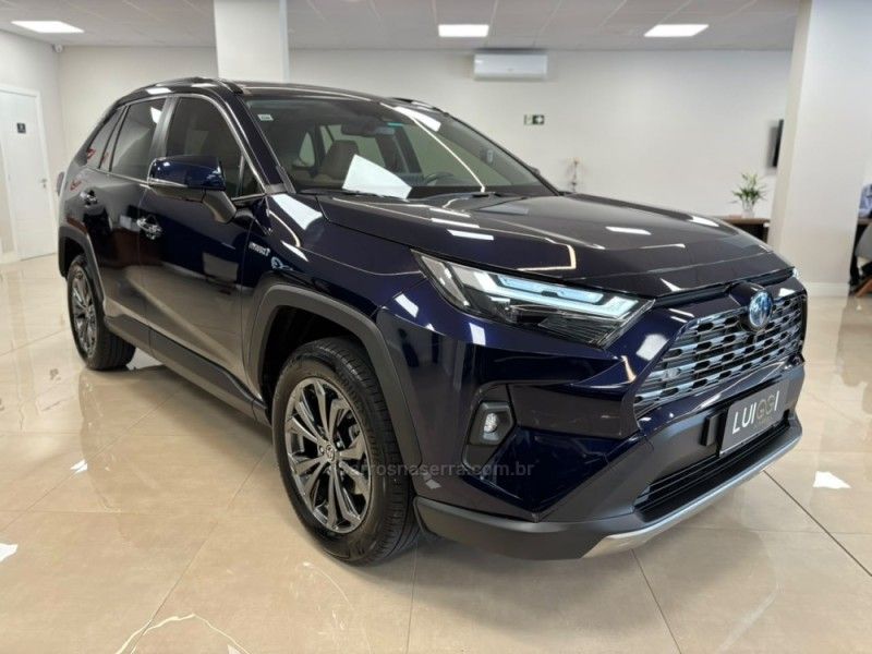 TOYOTA RAV4 2.5 XSE AWD PHEV VVT-IE HYBRID 2024/2024 LUIGGI AUTOMÓVEIS CARLOS BARBOSA / Carros no Vale TOYOTA RAV4 2.5 XSE AWD PHEV VVT-IE HYBRID 2024/2024 LUIGGI AUTOMÓVEIS CARLOS BARBOSA / Carros no Vale
