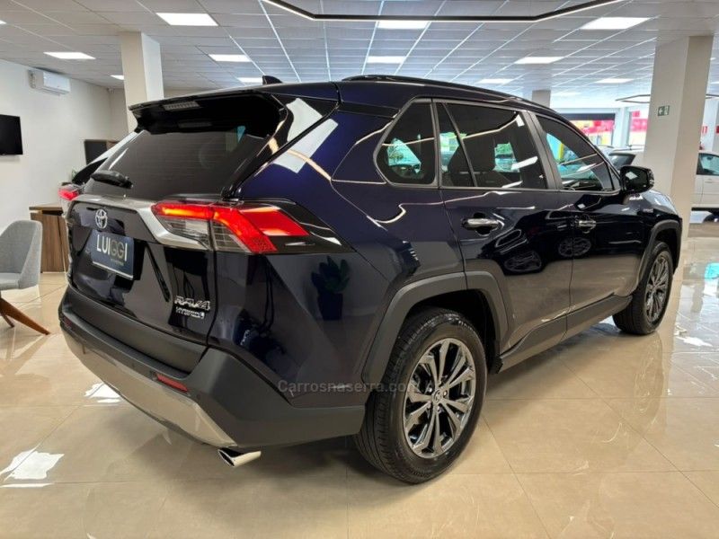 TOYOTA RAV4 2.5 XSE AWD PHEV VVT-IE HYBRID 2024/2024 LUIGGI AUTOMÓVEIS CARLOS BARBOSA / Carros no Vale TOYOTA RAV4 2.5 XSE AWD PHEV VVT-IE HYBRID 2024/2024 LUIGGI AUTOMÓVEIS CARLOS BARBOSA / Carros no Vale